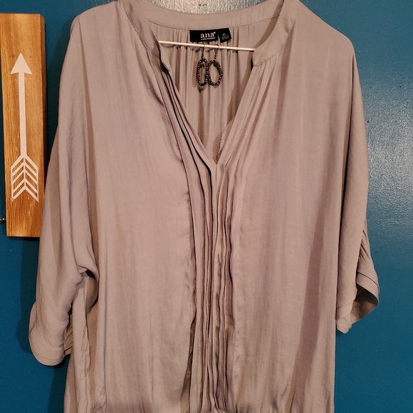 a.n.a Tops - a.n.a. Gray 3/4 Sleeve Blouse